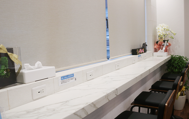 待合室カウンター